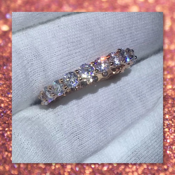 JUST IN🆕 Rose Gold Filled Eternity Band - Picture 5 of 7